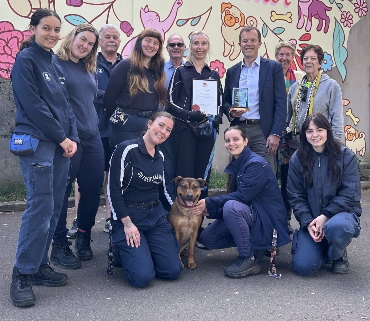 CANINE LOVING CRONULLA VOLUNTEER AWARDED